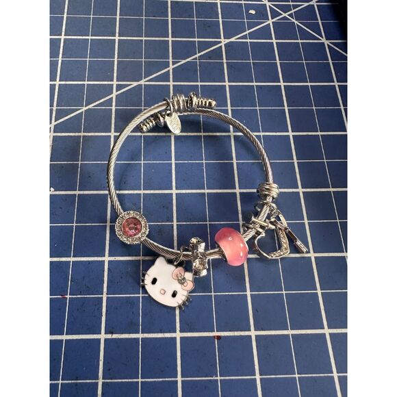 Sanrio HELLO KITTY handmade European style charm bracelet silver pink white 184 - Picture 1 of 1